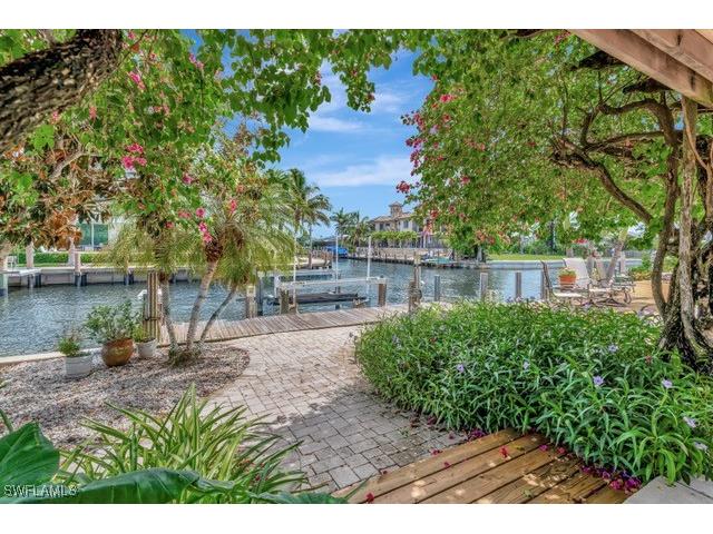 1407 Marlin Drive Naples FL 34102 225058387 image2