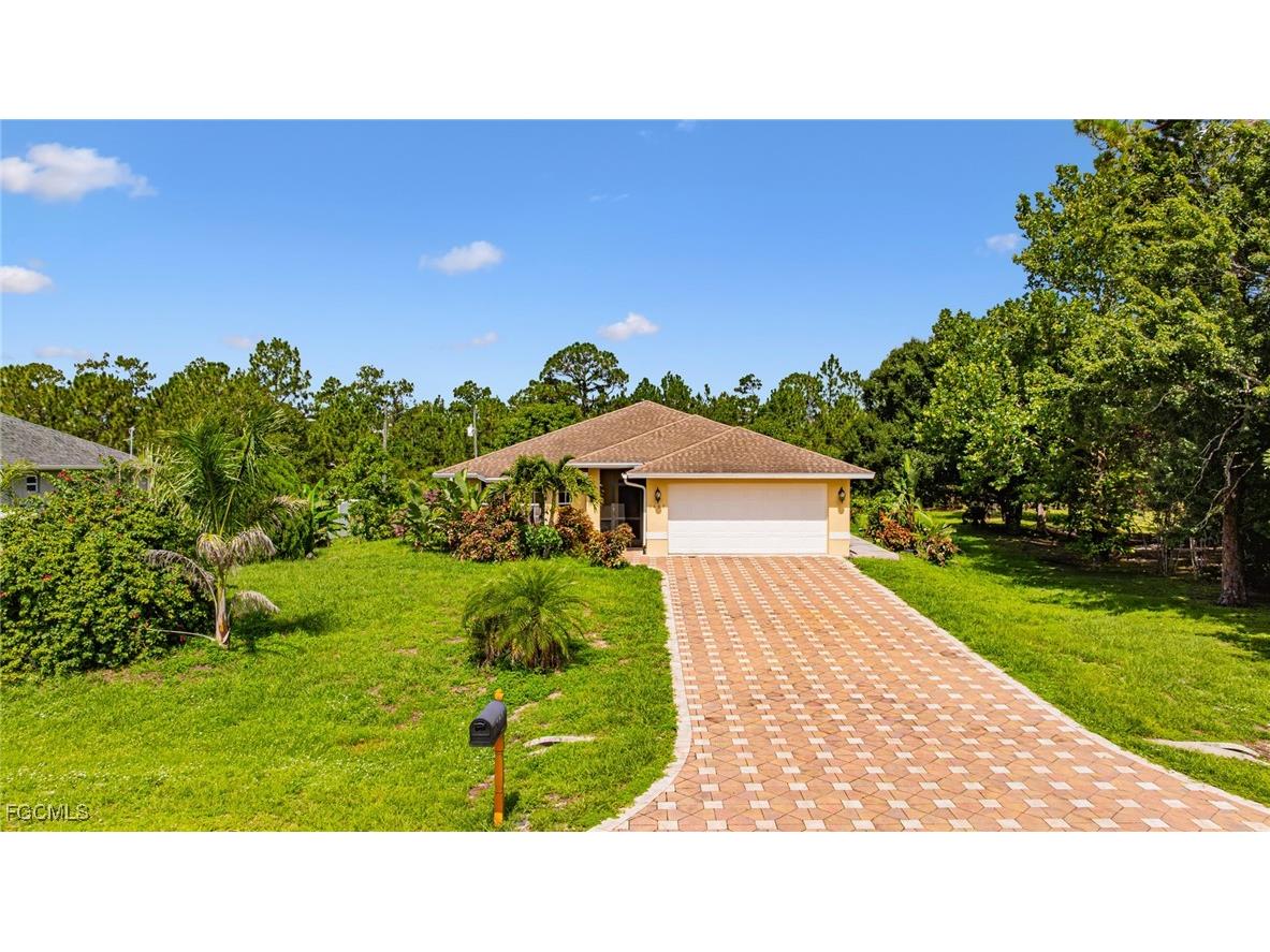 1407 Poinsettia Avenue Lehigh Acres FL 33972 225063388 image2