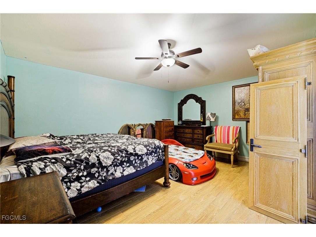 1407 Poinsettia Avenue Lehigh Acres FL 33972 225063388 image4