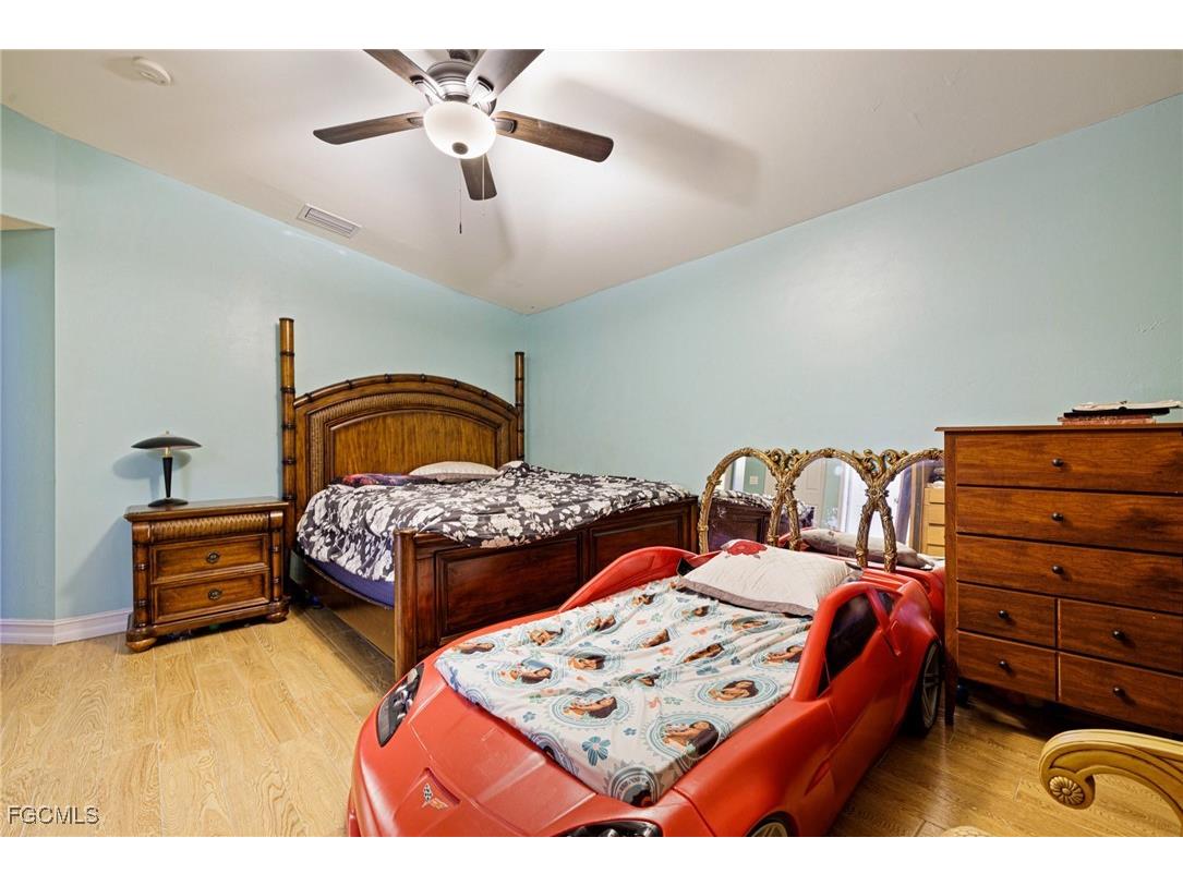 1407 Poinsettia Avenue Lehigh Acres FL 33972 225063388 image5