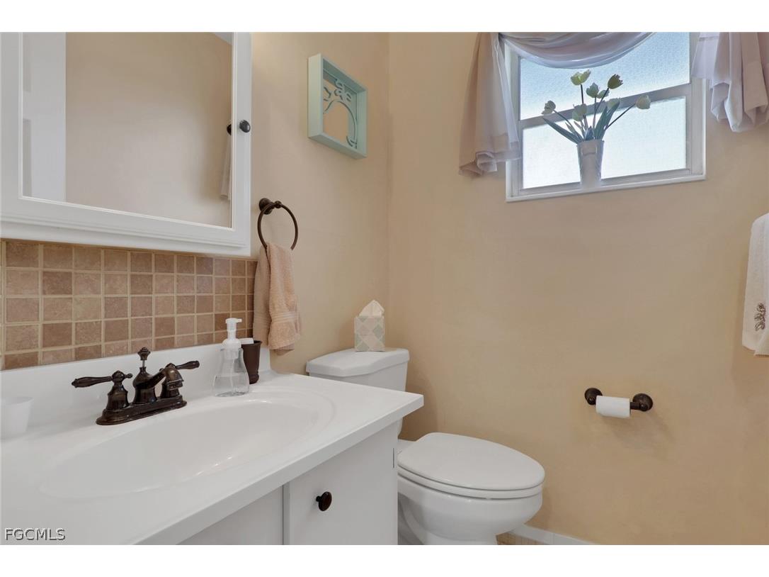 1407 Tropic Terrace North Fort Myers FL 33903 2026009730 image17