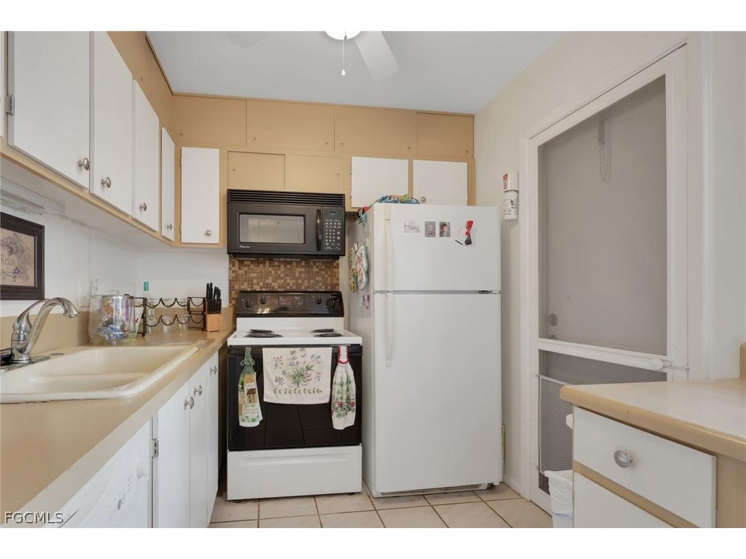 1407 Tropic Terrace North Fort Myers FL 33903 2026009730 image4