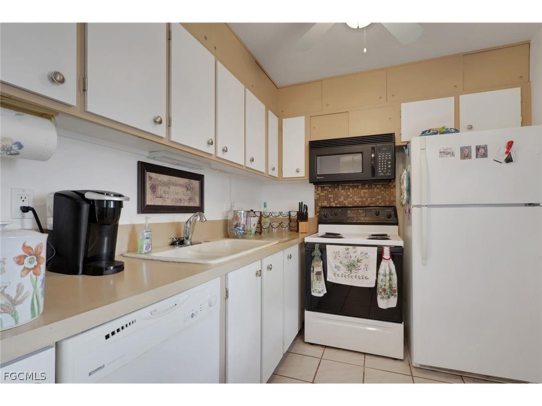 1407 Tropic Terrace North Fort Myers FL 33903 2026009730 image6
