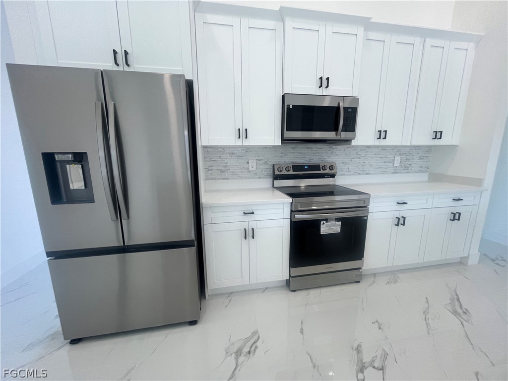 14070 Cedardale Street Fort Myers FL 33905 2026008959 image4