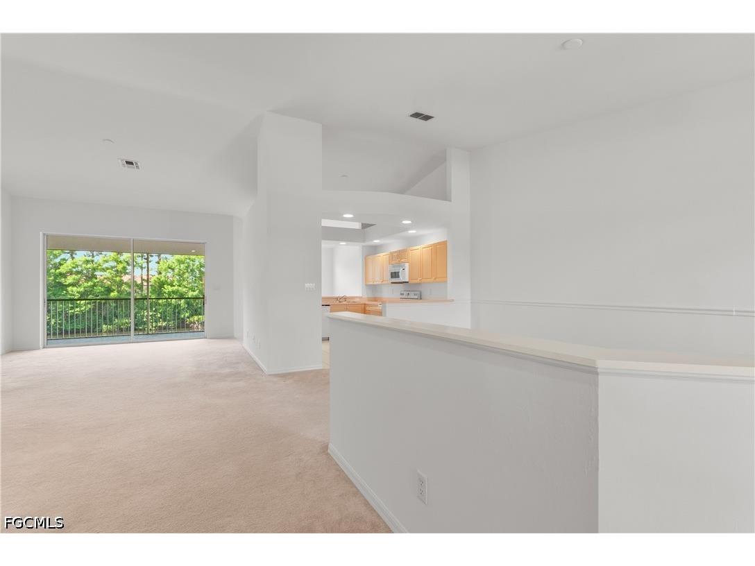 14070 Eagle Ridge Lakes Drive #202 Fort Myers FL 33912 2026020359 image5