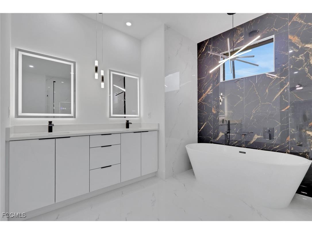 1408 Embers Parkway W Cape Coral FL 33993 2025025497 image15