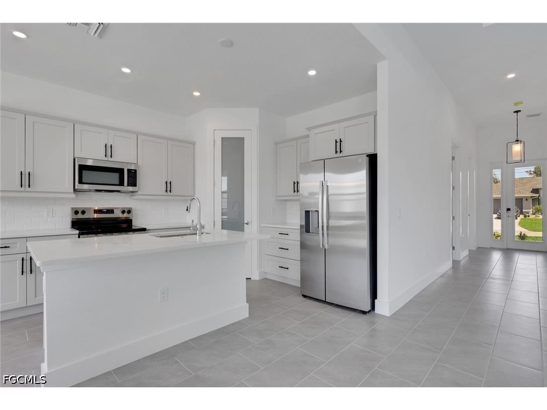 1408 NW 2nd Street Cape Coral FL 33993 2026025252 image6