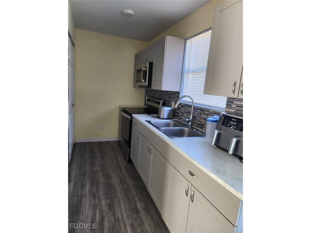 1408 Xelda Avenue S Lehigh Acres FL 33976 2025018410 image3