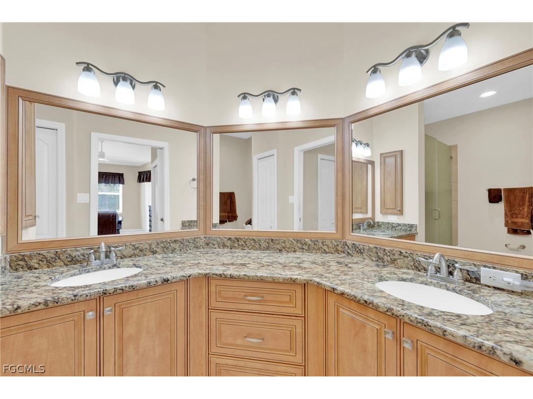 14080 Eagle Ridge Lakes Drive #201 Fort Myers FL 33912 2026008907 image19