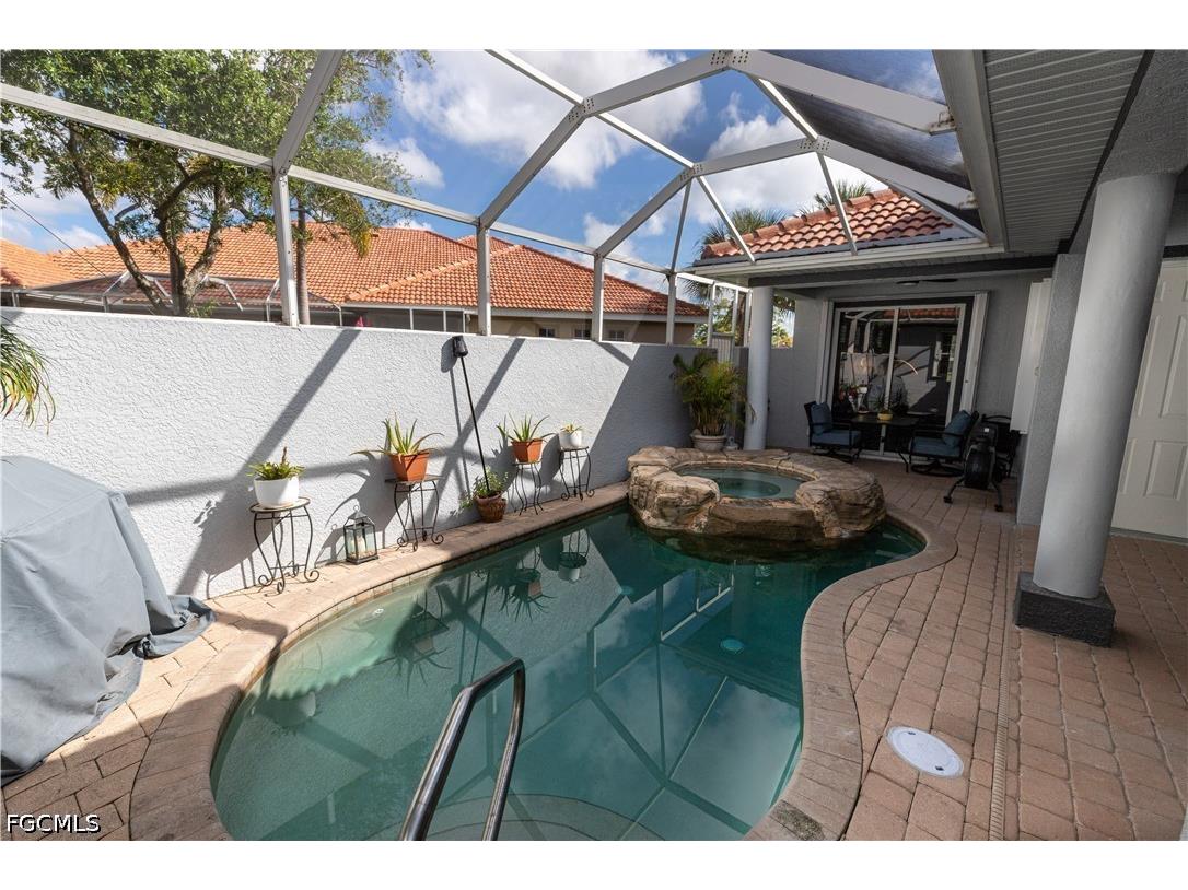 14081 Bently Circle Fort Myers FL 33912 2026014875 image3
