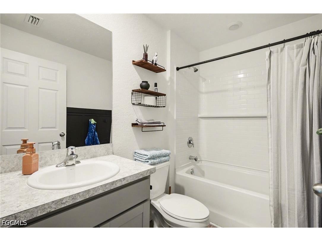 1409 NE 4th Place Cape Coral FL 33909 2026013899 image19