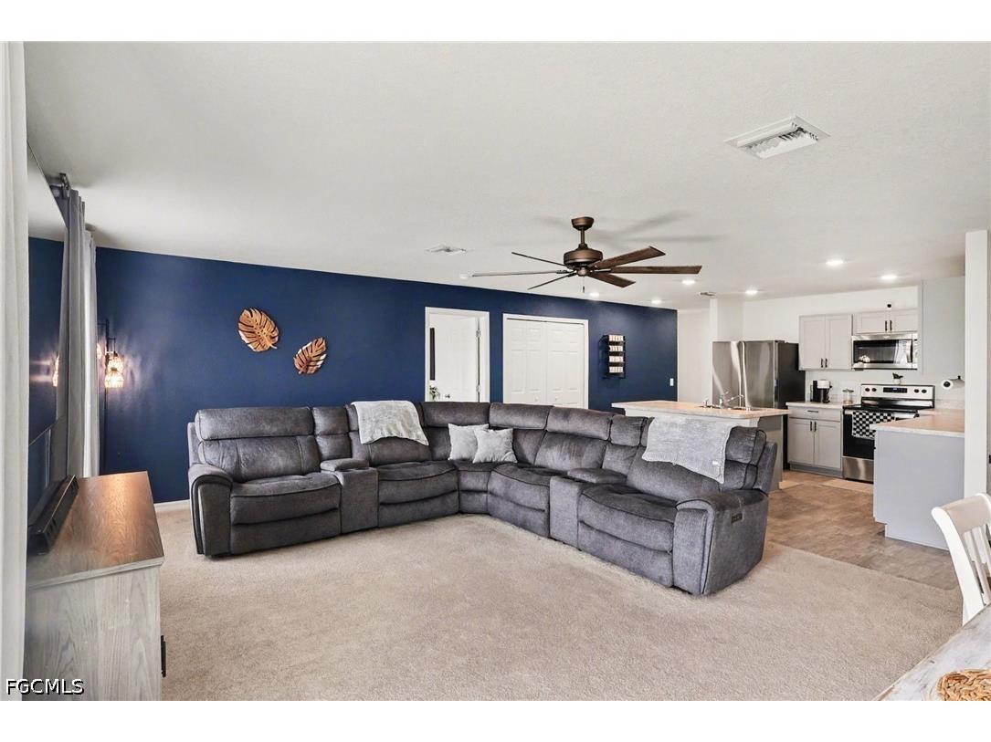 1409 NE 4th Place Cape Coral FL 33909 2026013899 image3