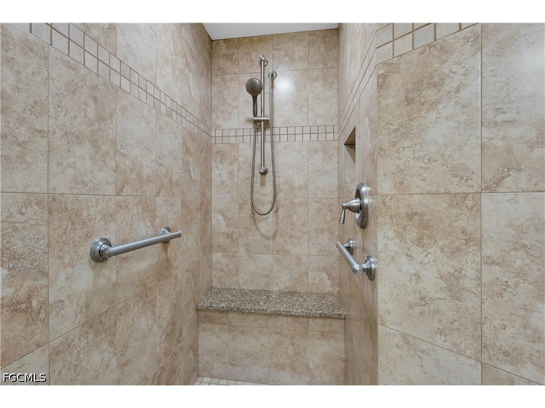 1409 SE 46th Lane #105 Cape Coral FL 33904 2026020328 image32