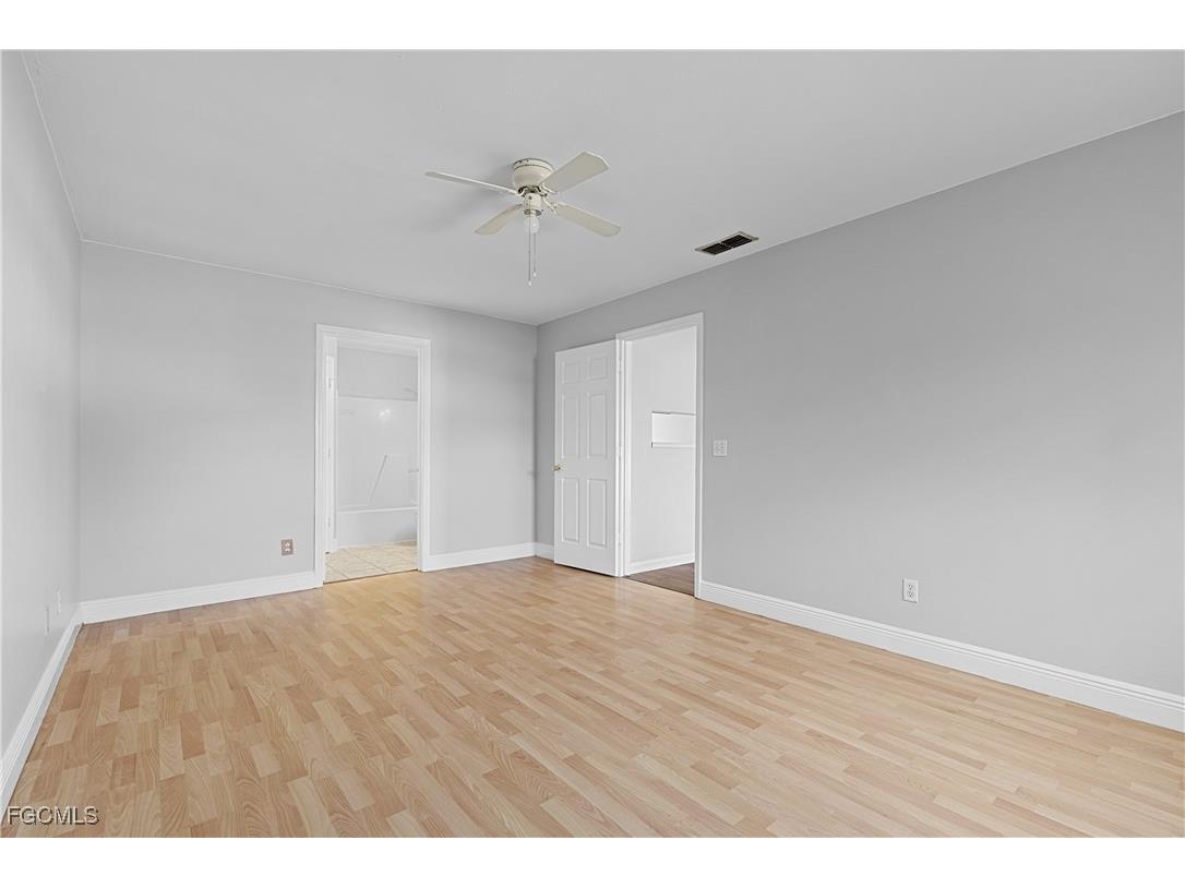 1409 SW 11th Place Cape Coral FL 33991 2025022302 image17