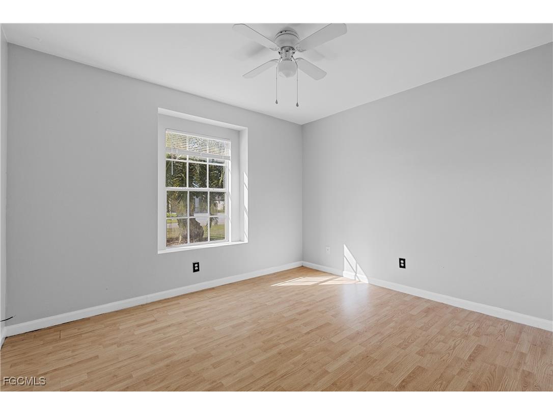 1409 SW 11th Place Cape Coral FL 33991 2025022302 image22