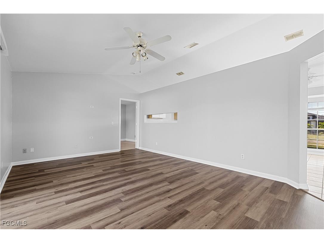 1409 SW 11th Place Cape Coral FL 33991 2025022302 image4