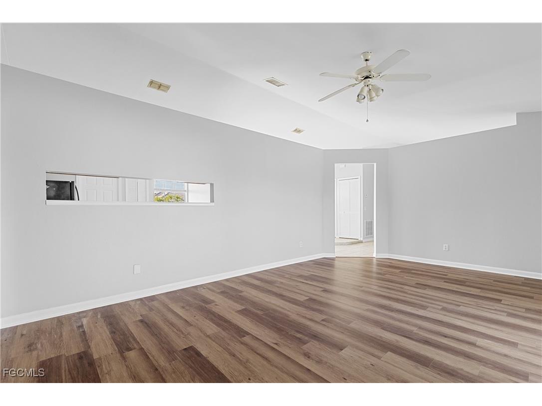 1409 SW 11th Place Cape Coral FL 33991 2025022302 image5