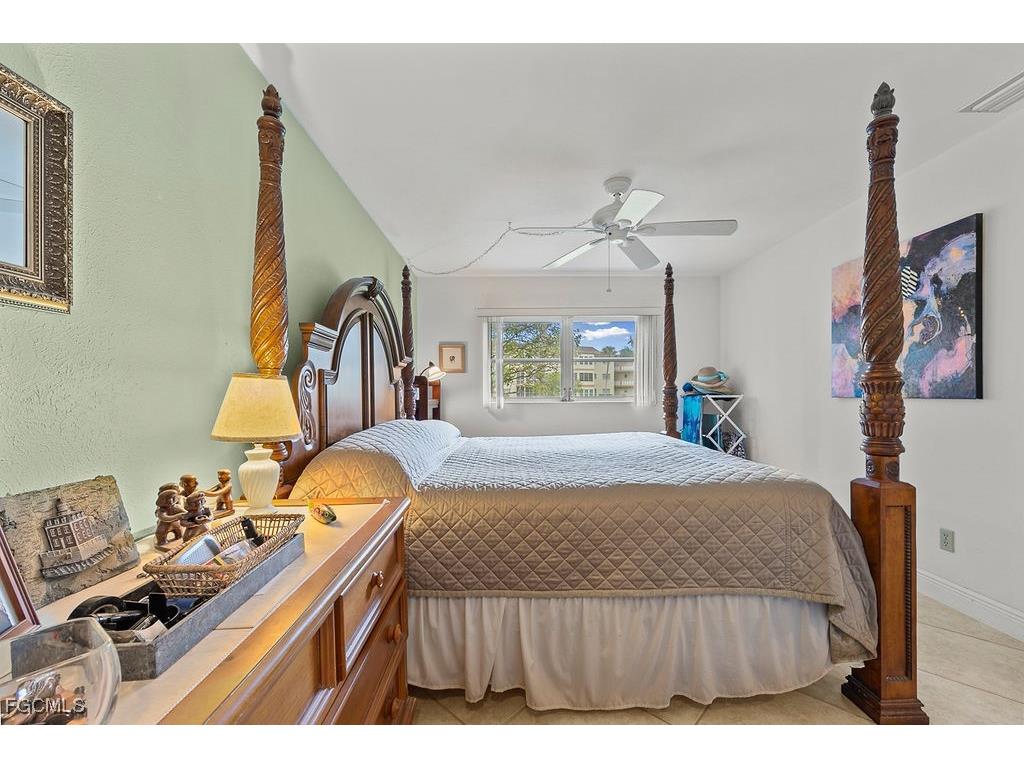1409 Tropic Terrace North Fort Myers FL 33903 2025020138 image12