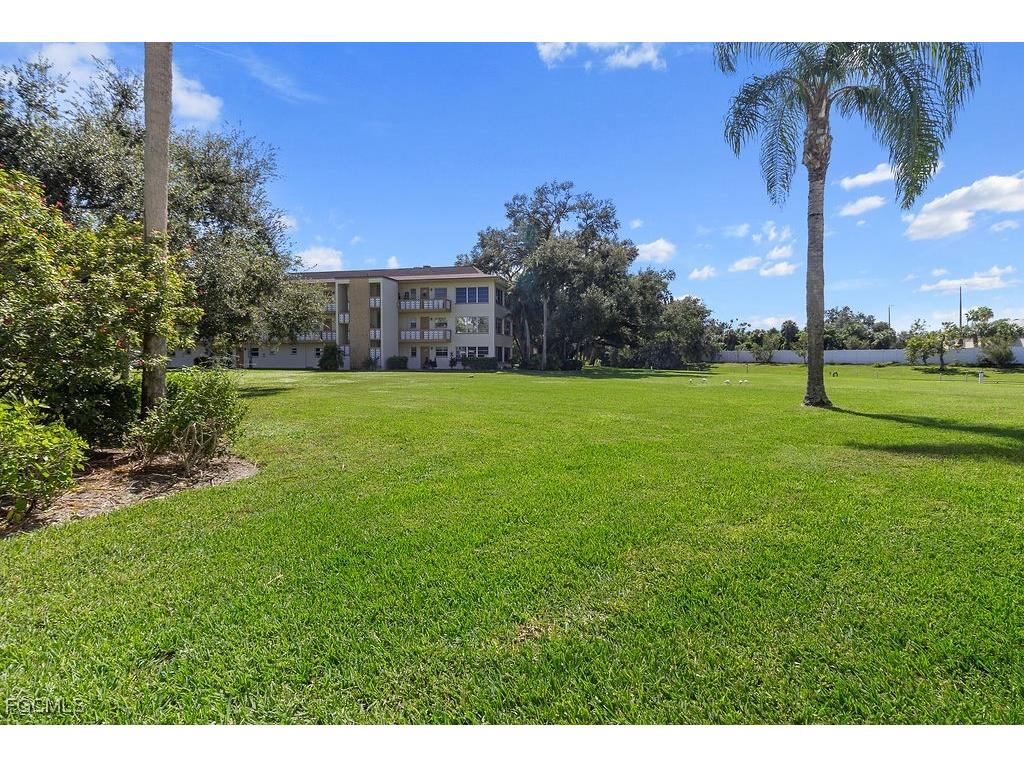 1409 Tropic Terrace North Fort Myers FL 33903 2025020138 image17