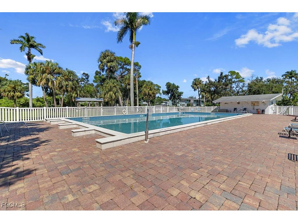 1409 Tropic Terrace North Fort Myers FL 33903 2025020138 image19
