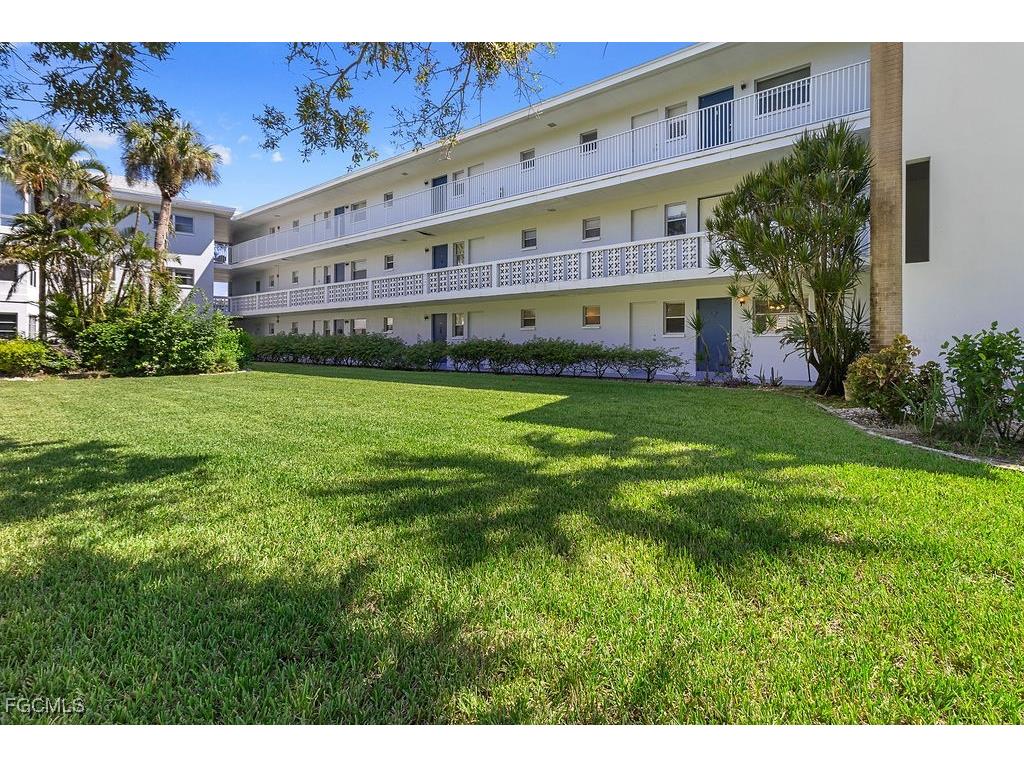 1409 Tropic Terrace North Fort Myers FL 33903 2025020138 image28