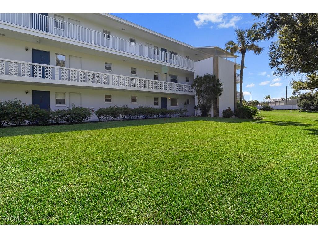 1409 Tropic Terrace North Fort Myers FL 33903 2025020138 image29