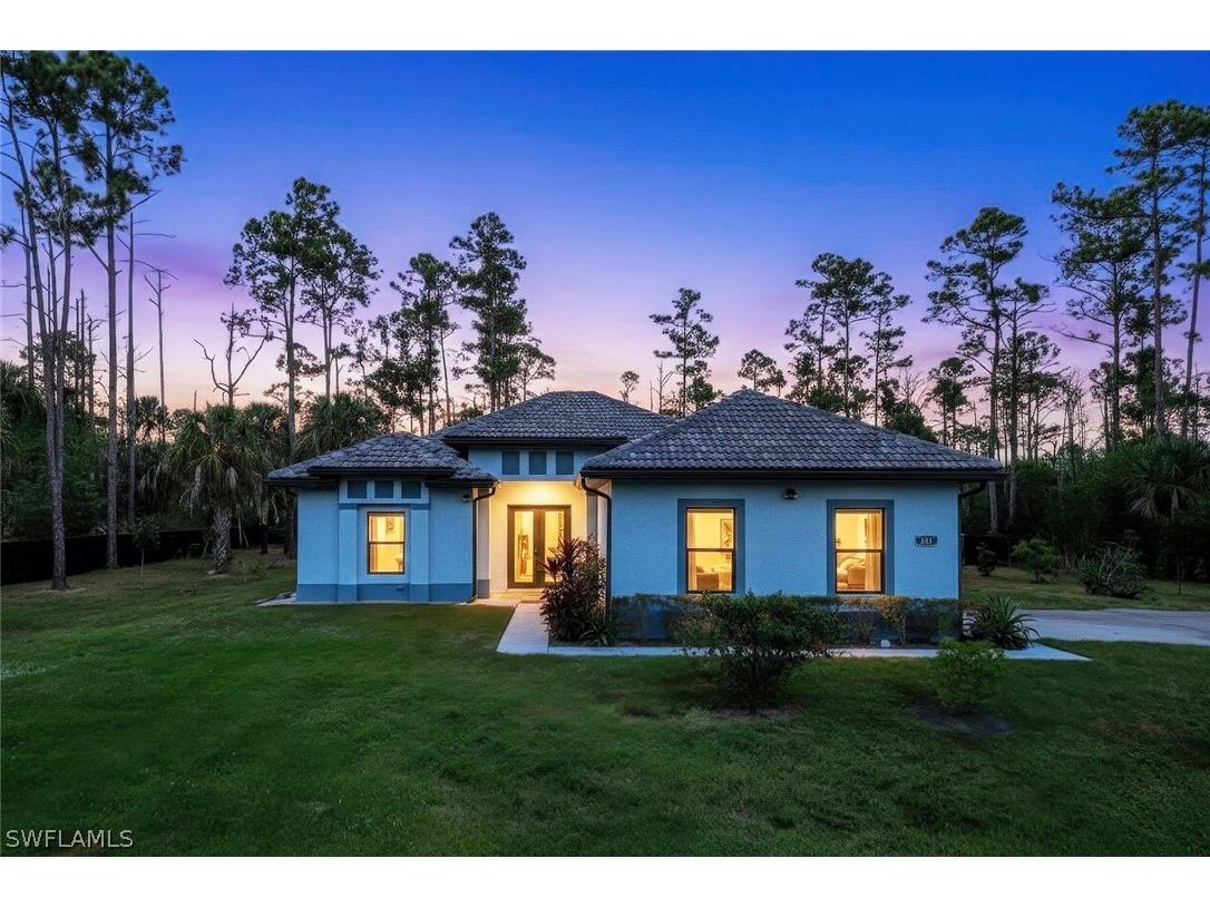 141 20th Avenue NW Naples FL 34120 225081245 image1