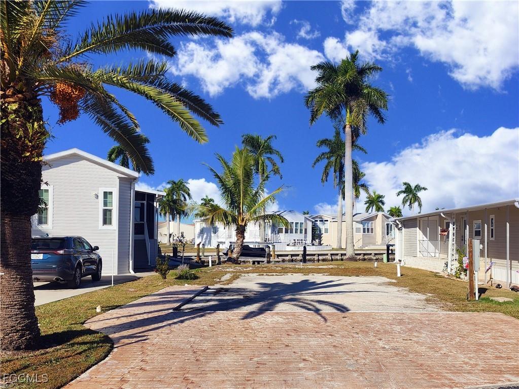 141 Barbados Way Fort Myers Beach FL 33931 2026001663 image4