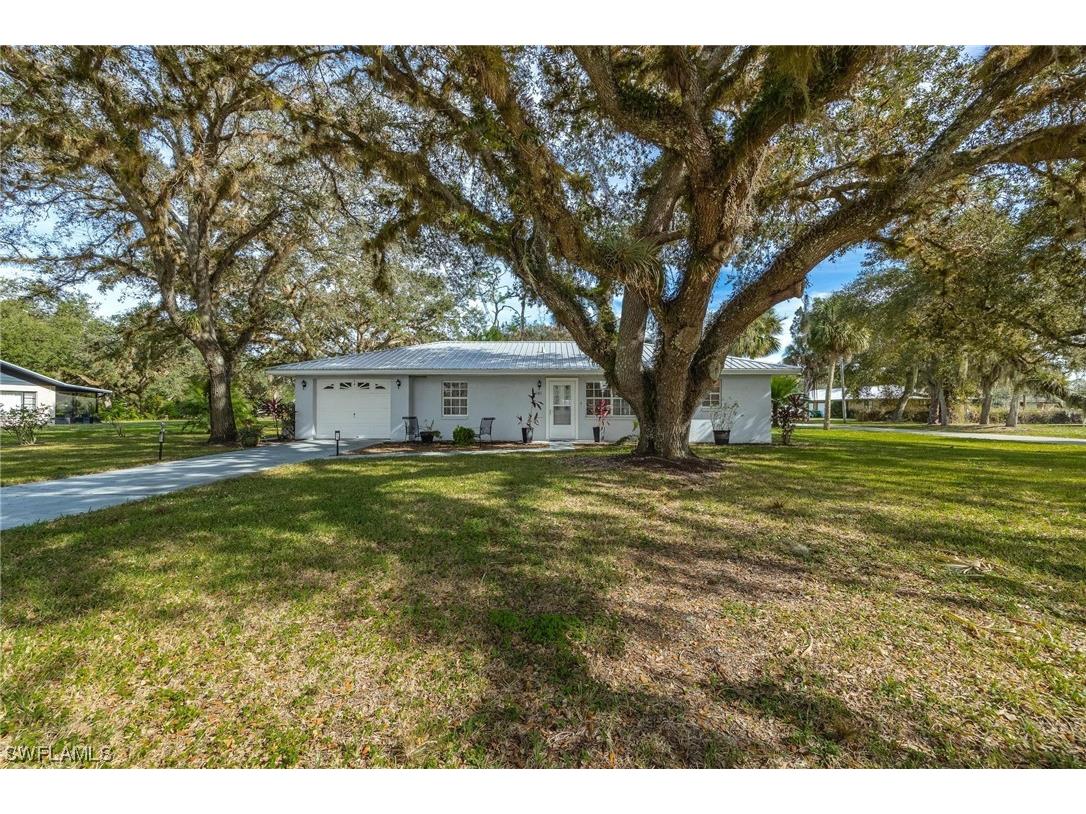 141 Florida Street Labelle FL 33935 224014958 image1