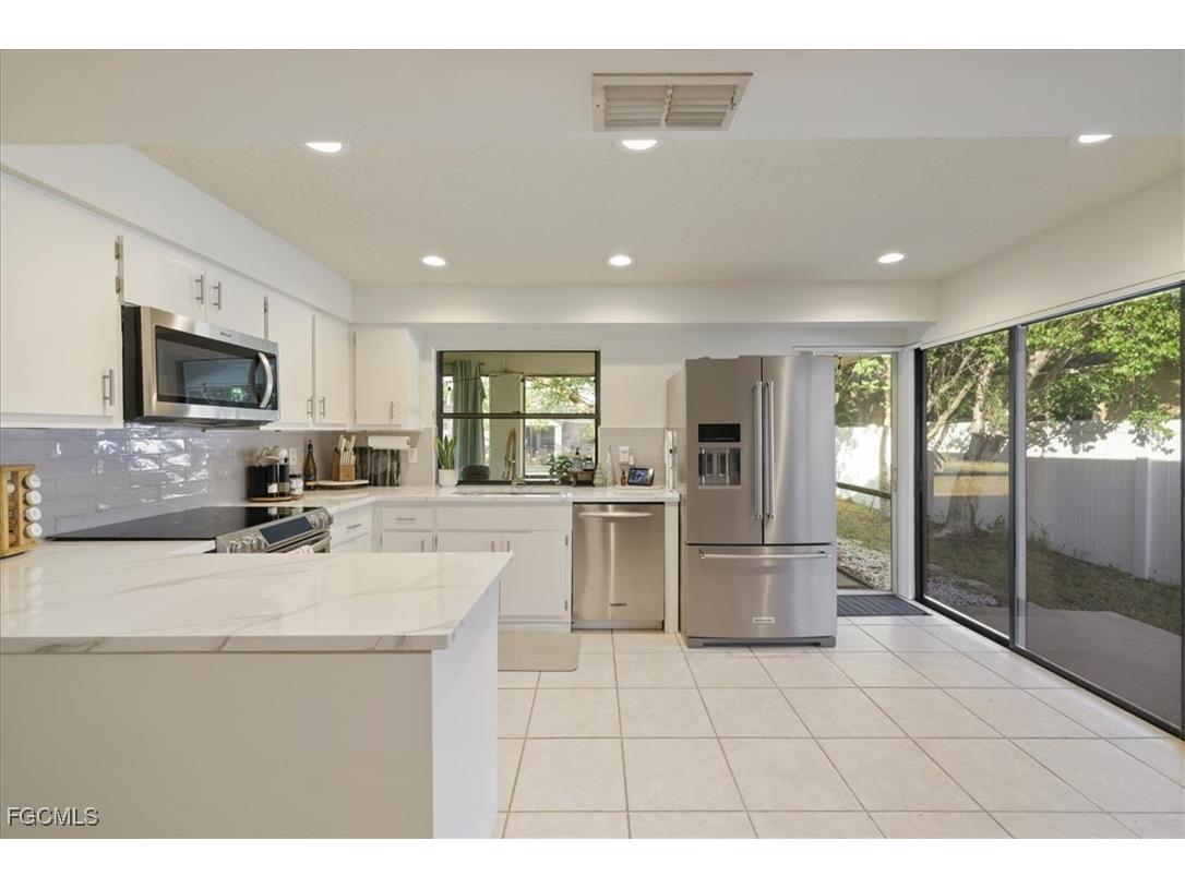 141 SE 27th Street Cape Coral FL 33904 2025023768 image4