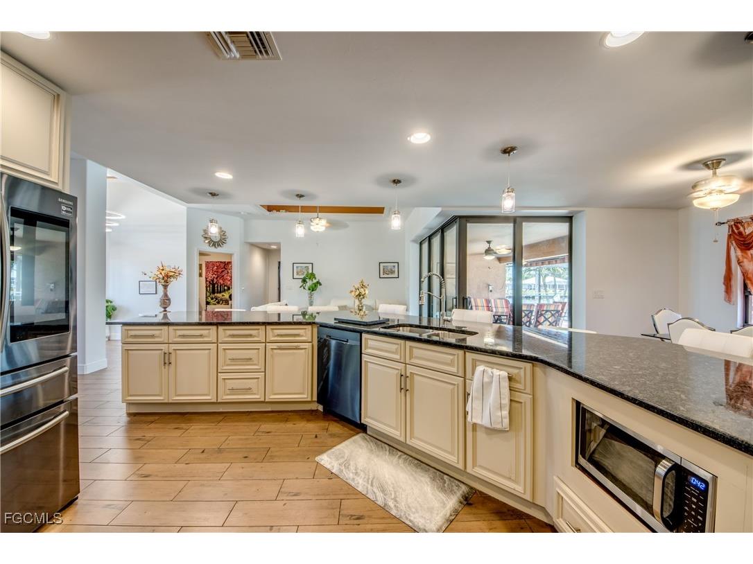 141 SW 39th Street Cape Coral FL 33914 2025021905 image13