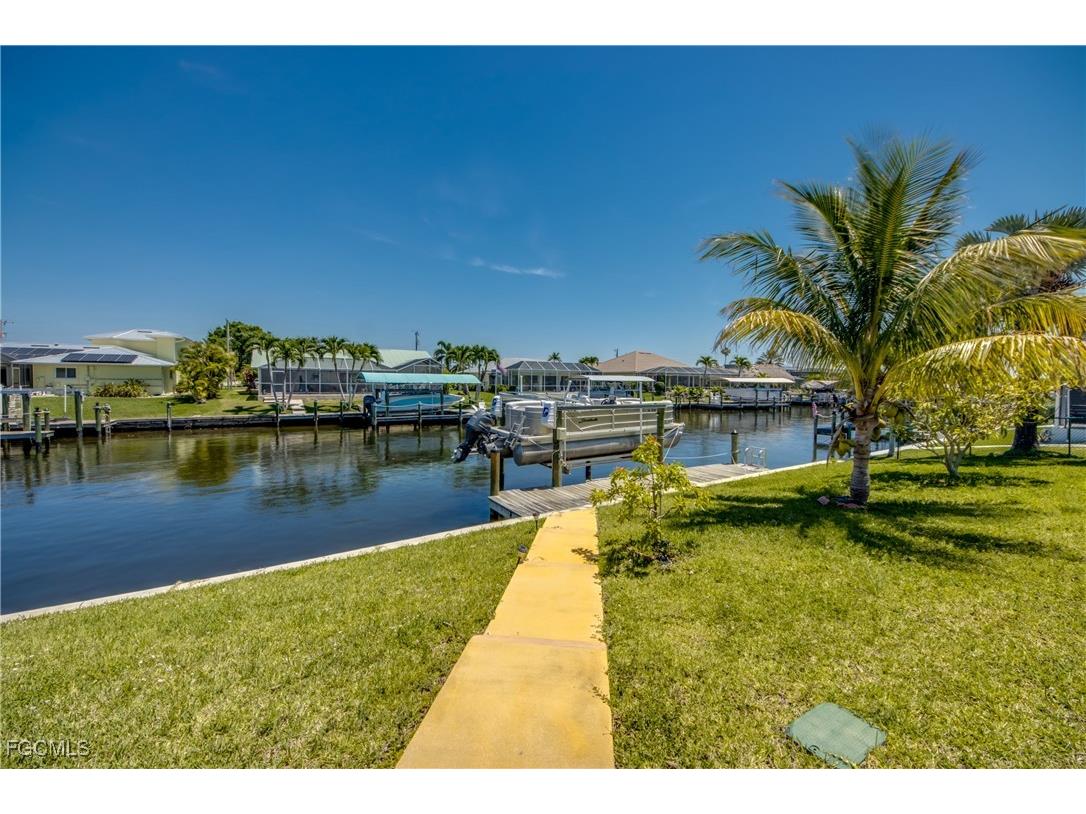 141 SW 39th Street Cape Coral FL 33914 2025021905 image8