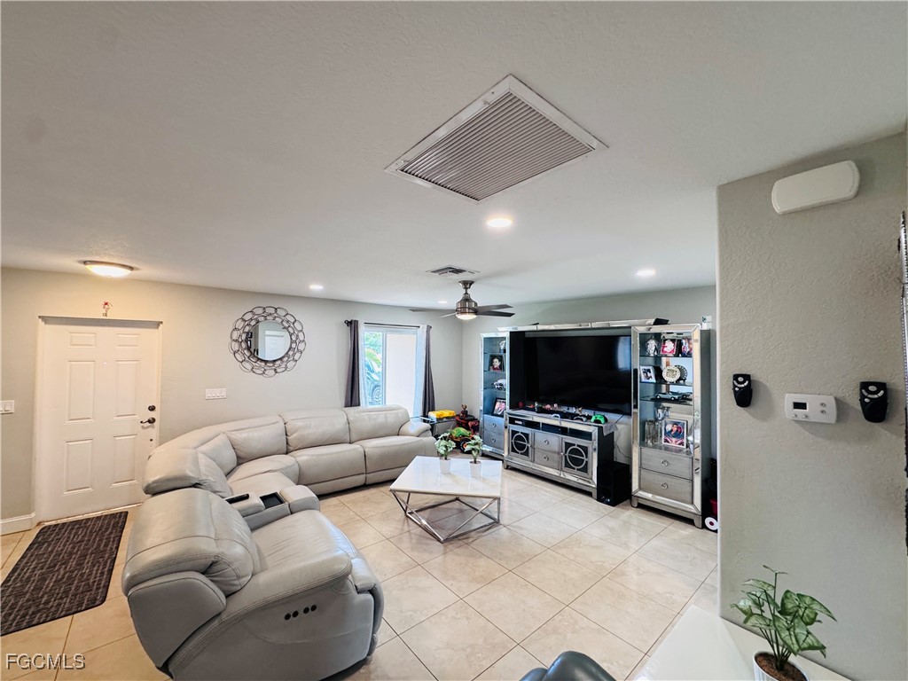 141 SW 48th Terrace Cape Coral FL 33914 2025015653 image8