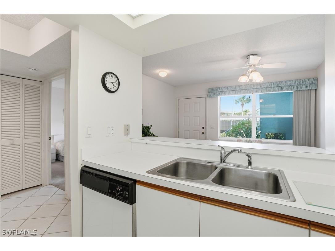 141 Wading Bird Circle #G102 Naples FL 34110 226011582 image11