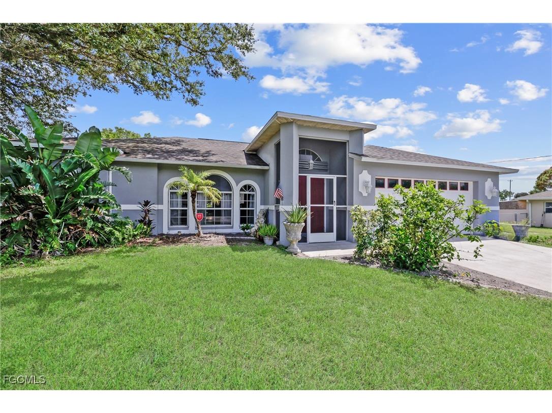 141 Zenith Circle Fort Myers FL 33913 2025007107 image1