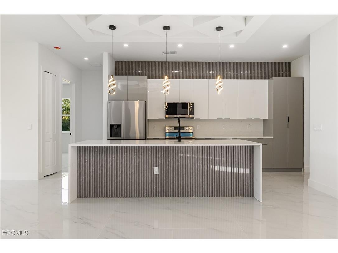 1410 Edward Avenue Lehigh Acres FL 33972 2025012401 image8