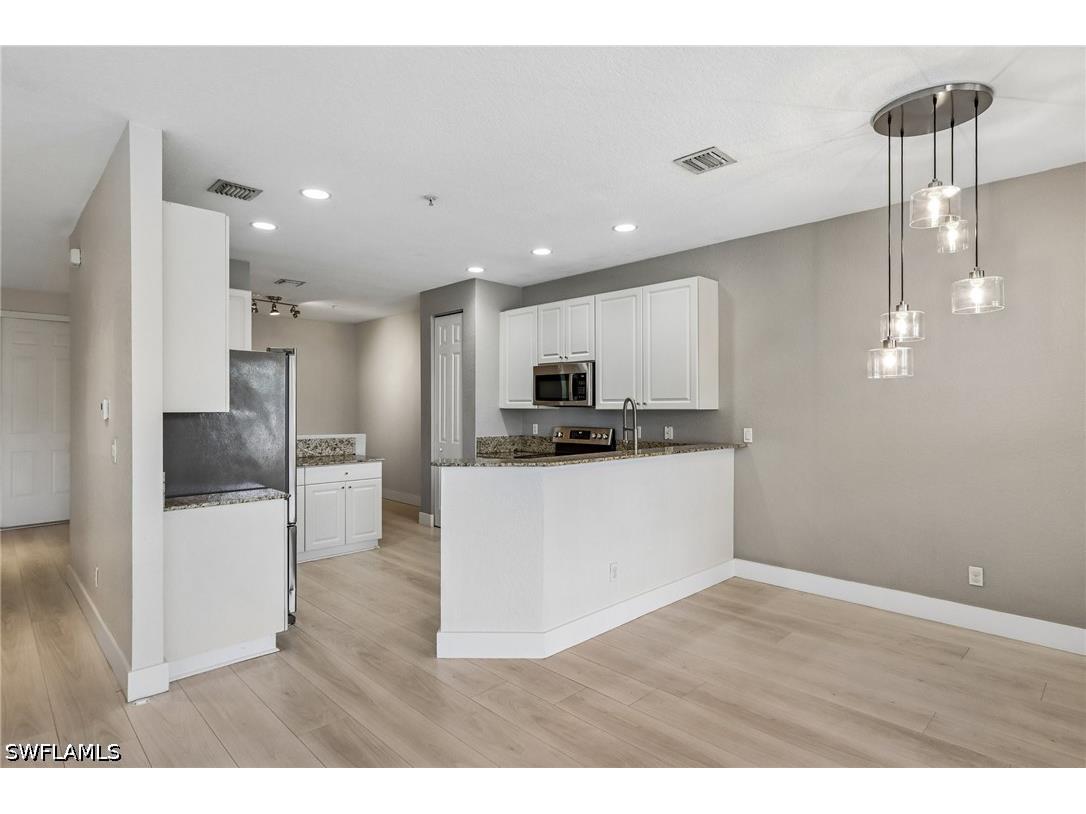 1410 Mariposa Circle #102 Naples FL 34105 226017077 image12