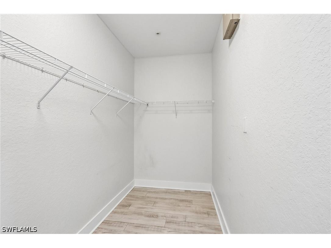 1410 Mariposa Circle #102 Naples FL 34105 226017077 image18