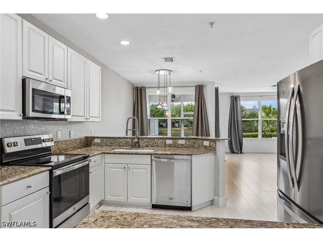 1410 Mariposa Circle #102 Naples FL 34105 226017077 image9
