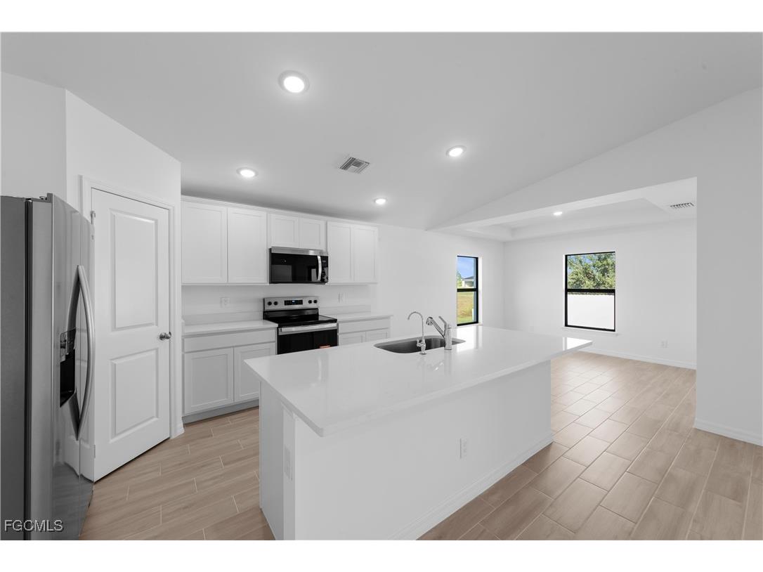 1410 NW 8th Place Cape Coral FL 33993 2025021269 image4