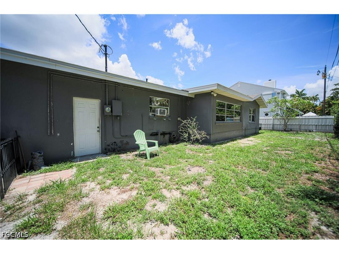 1410 Paloma Drive Fort Myers FL 33901 2026026544 image23