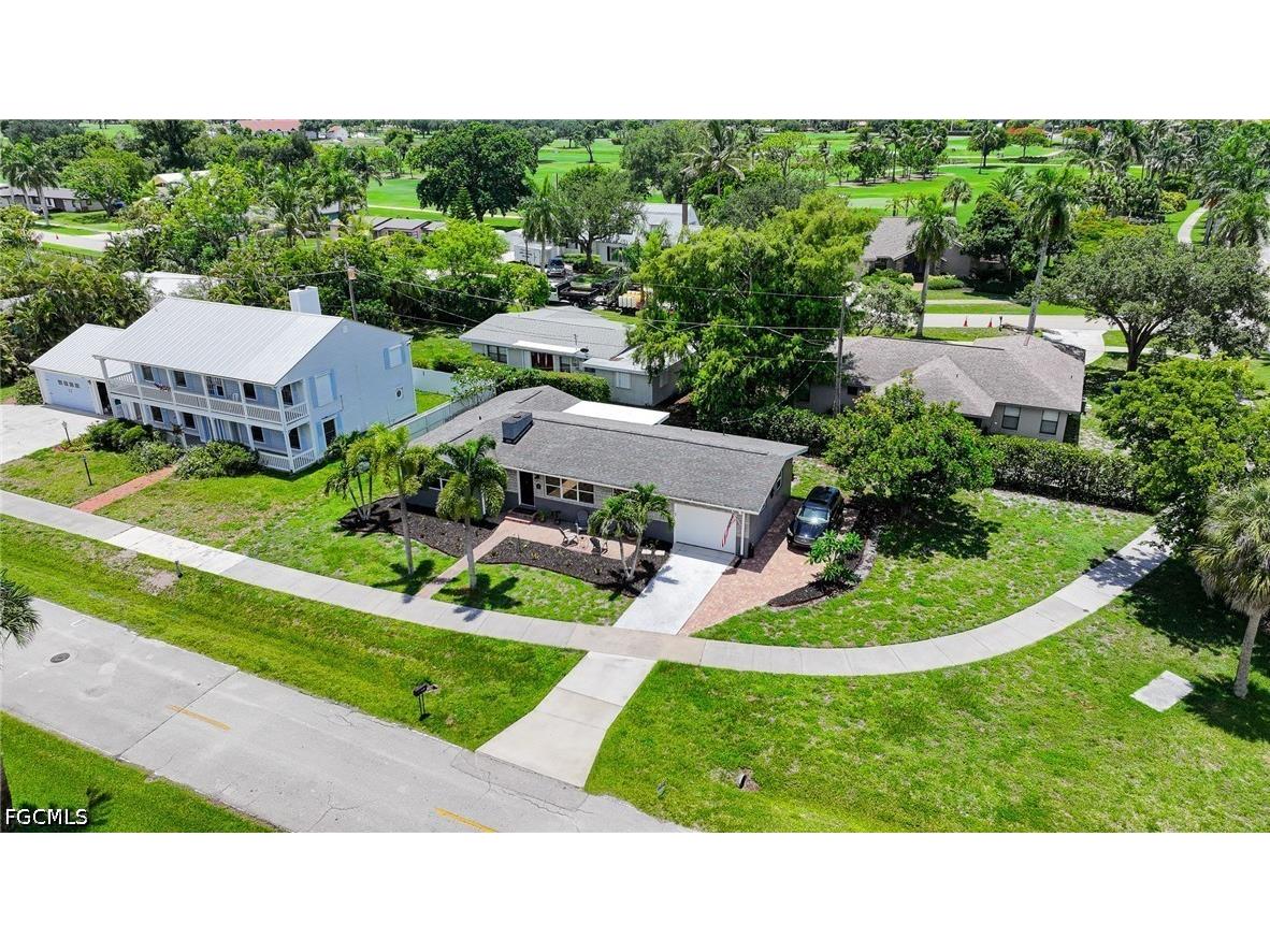 1410 Paloma Drive Fort Myers FL 33901 2026026544 image4