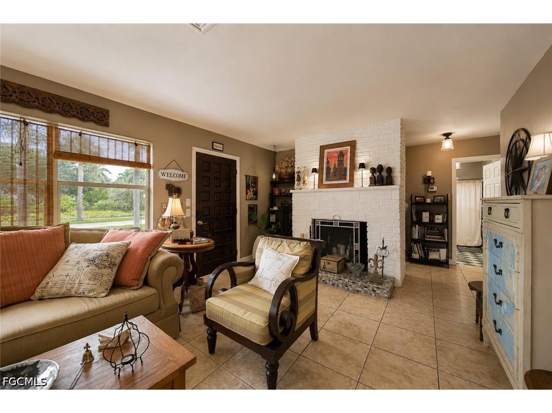 1410 Paloma Drive Fort Myers FL 33901 2026026544 image9