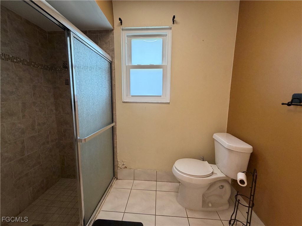 1410 SE 1st Terrace Cape Coral FL 33990 2025023817 image11