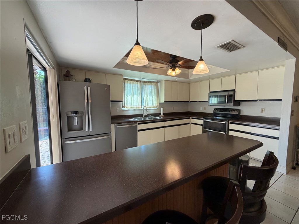 1410 SE 1st Terrace Cape Coral FL 33990 2025023817 image8