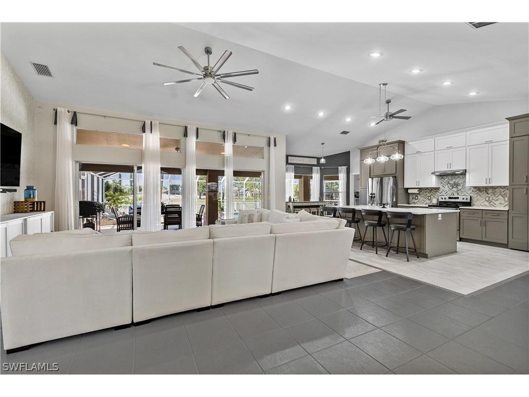 1410 SW 16th Terrace Cape Coral FL 33991 224048289 image1