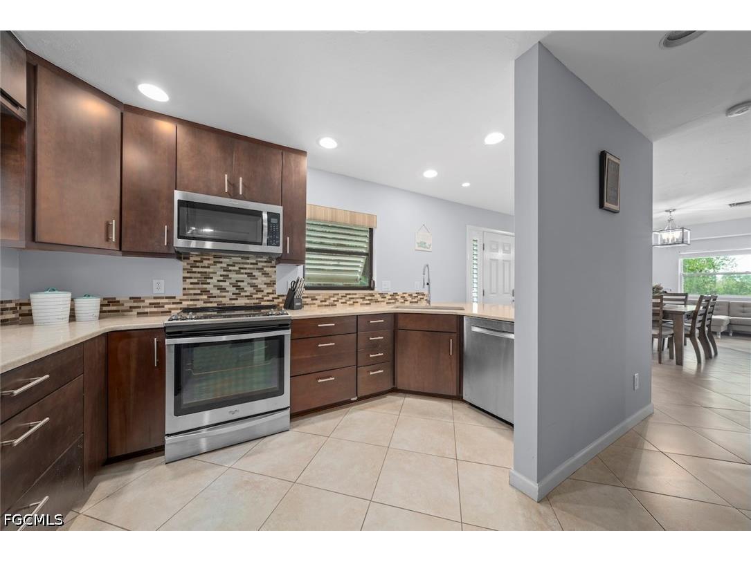 1410 Sand Castle Road Sanibel FL 33957 2026019038 image9