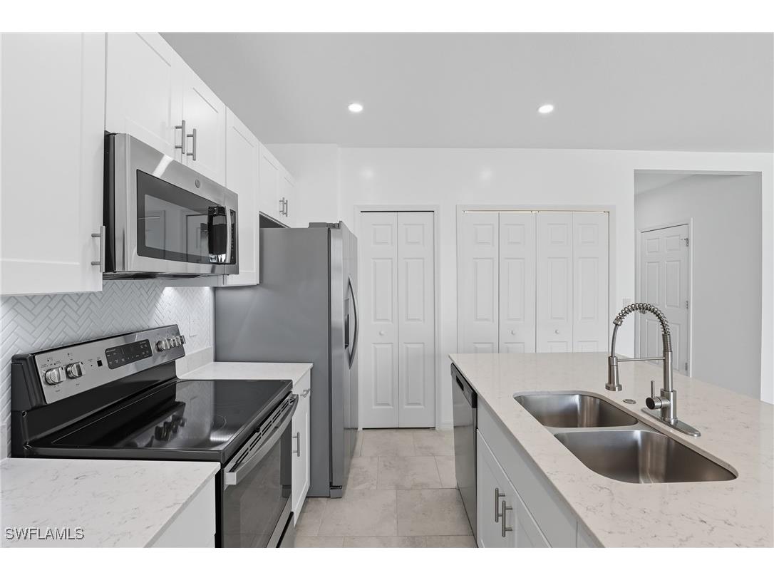 14107 Oviedo Place Fort Myers FL 33905 226001547 image15