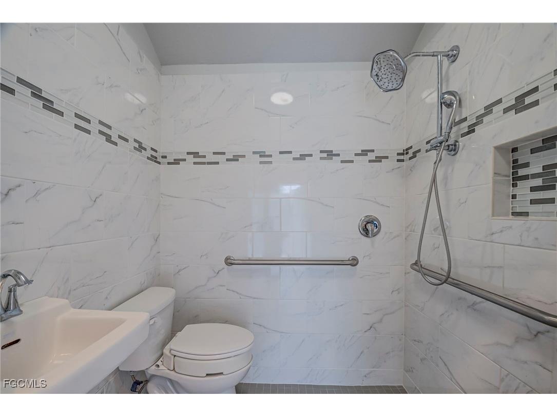 14110 Briar Lane Fort Myers FL 33913 2025024046 image35