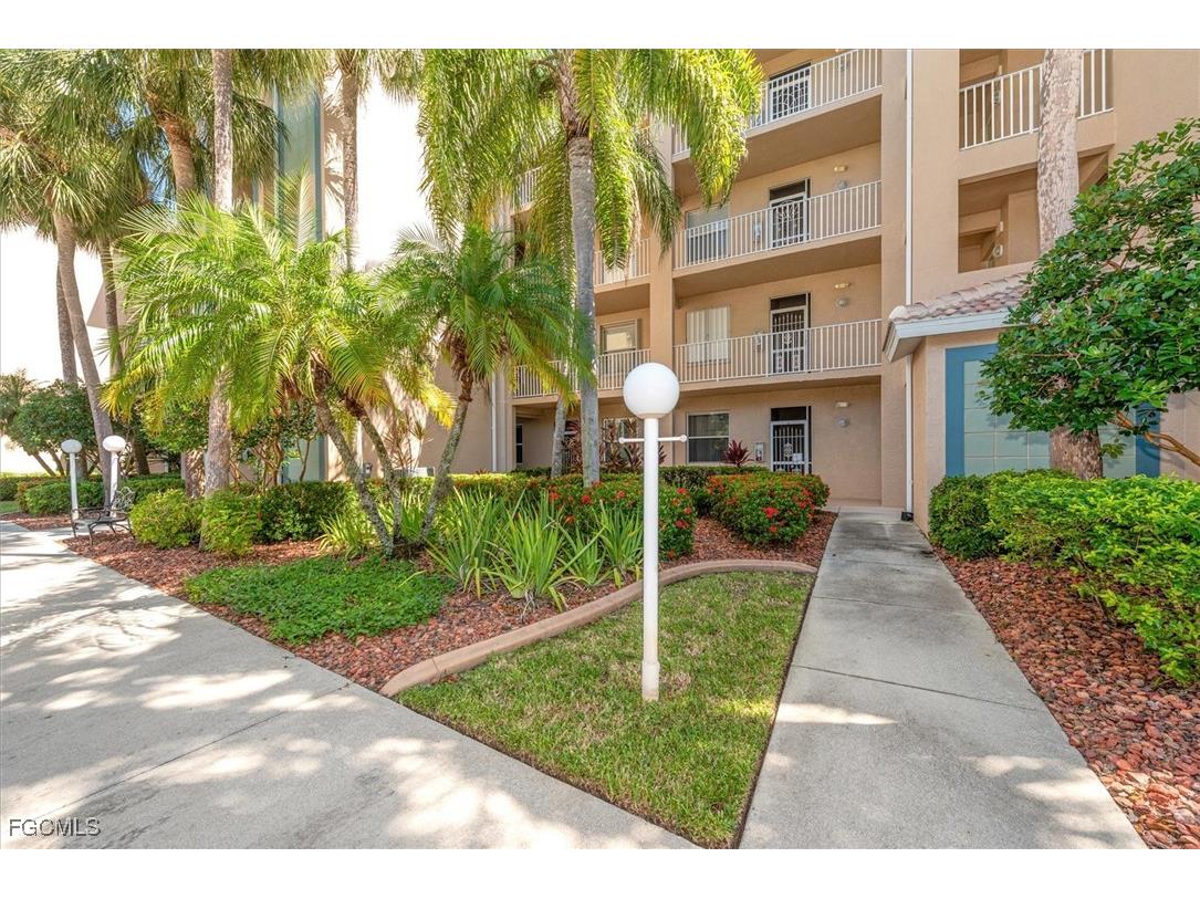 14111 Brant Point Circle #2106 Fort Myers FL 33919 2025004409 image2